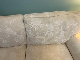 Image 2 of matching 2 two seater settee's