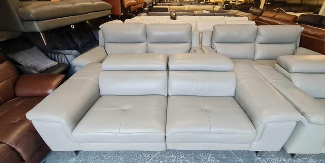 Image 10 of Italian Lucio grey leather electric pair of 3 seater sofas
