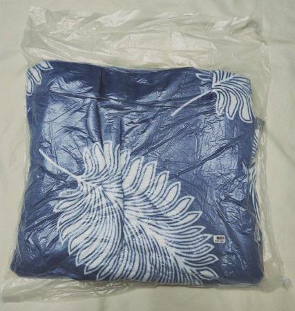 Image 1 of New Leaves Pattern Flannel Blanket Blue Christmas 200x150cm