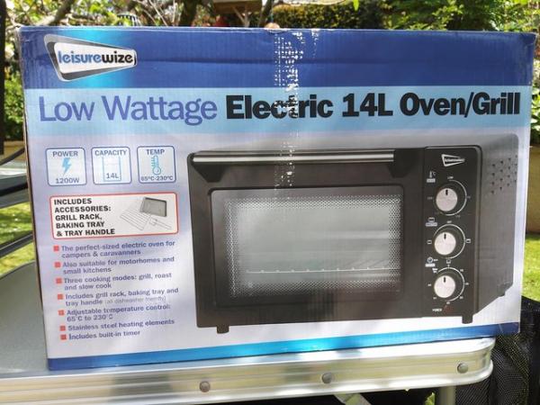 Image 2 of Leisurewize 14L oven ideal camping or domestic use