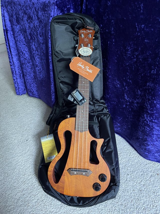 Preview of the first image of Harley Benton Silent Electric Concert Ukulele and Rockbag.