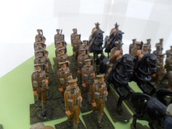 Image 4 of 156 figures First World War British soldiers 40mm Metal.