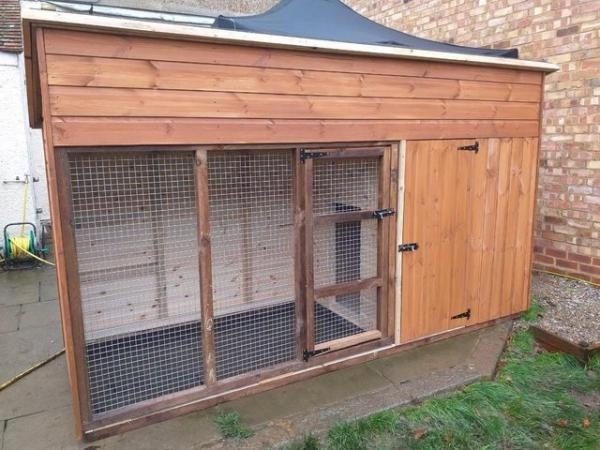 Image 5 of 12ft x 4ft x 5'6'' dog kennel and run