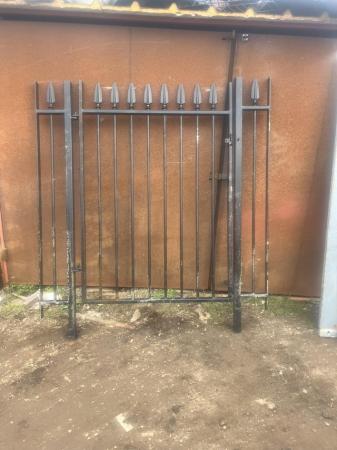 Image 1 of Gate to fit 1.7m wide and 1.7m high