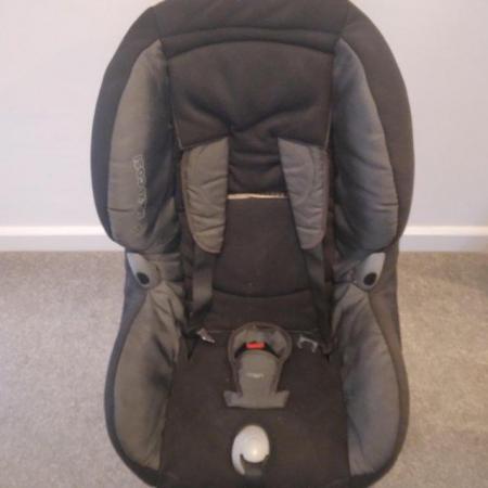 Image 2 of Maxi cosi universal 9-18kg child's car seat GOOD CONDITION