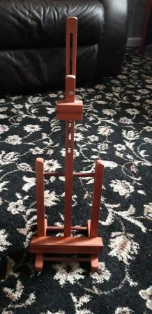 Image 1 of 14" Easel 8562 5 X 17 Cherry Good condition