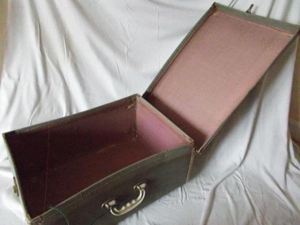 Image 8 of 1950s Ladies weekend suitcase, rare side hinged, with key