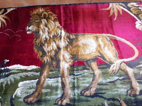 Image 1 of Prayer Mat, silk, as new condition, lion picture