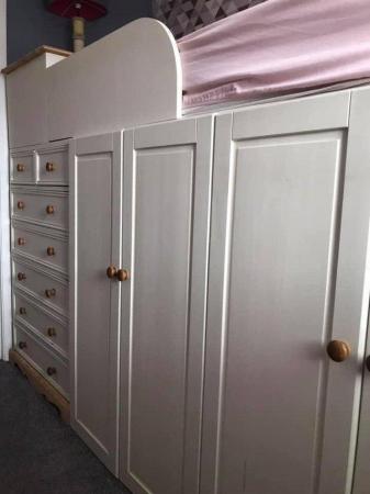 Image 1 of Solid wood bed/wardrobe/drawers/toy box