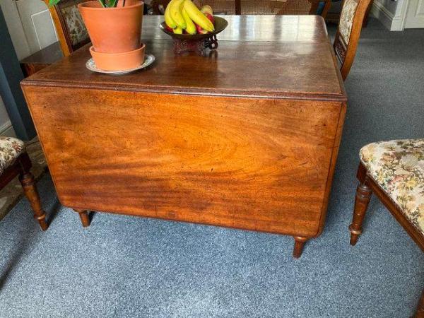 Image 3 of Antique Dining Table Mahogany drop leaves c 1800 REDUCED!