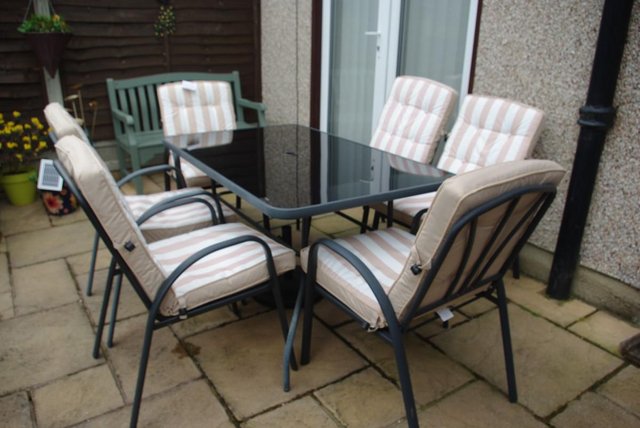Image 1 of 6 Seater Patio Set with cushions