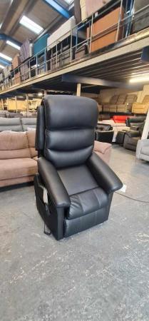 Image 15 of La-z-boy Tulsa black leather rise and lift recliner armchair