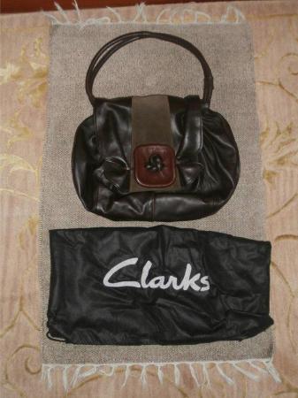 Image 1 of NEW, MINT LARGE BROWN SOFT LEATHER HAND BAG BY CLARKS