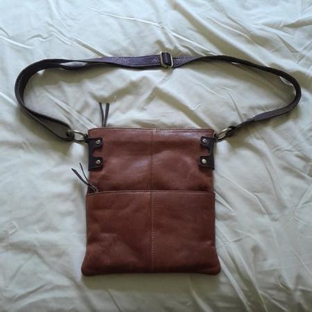 Image 2 of Badbury and Oak Woman's cross-body / shoulder bag
