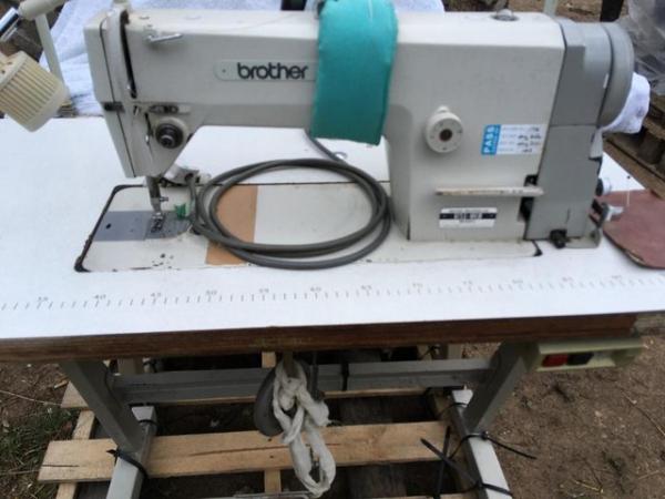Image 3 of Brother B733 Industrial Sewing Machines For Home Worker