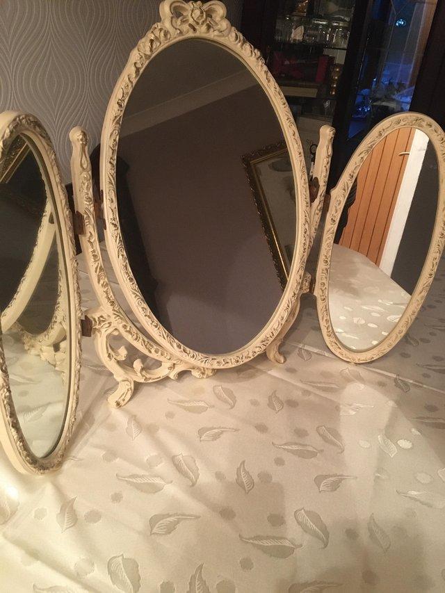 Preview of the first image of For sale Dressing table mirror.