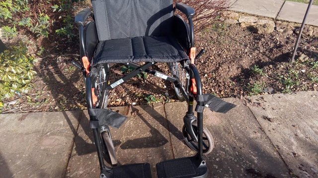 Preview of the first image of Wheelchair , Karma/Soma agile , lightweight..
