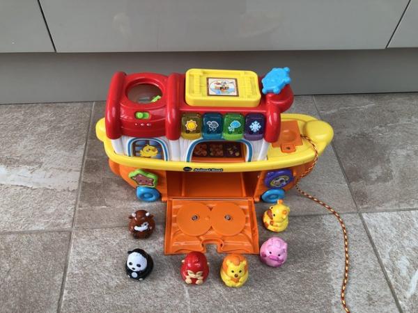 Image 1 of VTech Animal Boat with 6 Toot Toot Animals