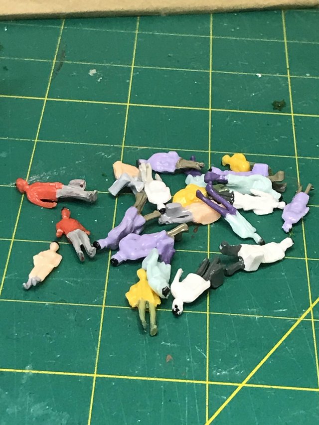 Preview of the first image of Twenty various figures for 00 gauge.