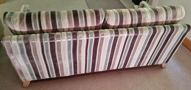 Image 3 of Three seater sofa Sofa 3-seater in colour striped fabric