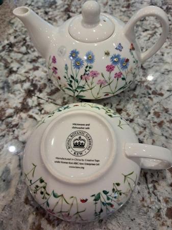 Image 1 of Tea pot with cup Royal Botanical Gardens