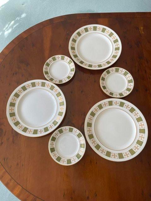 Preview of the first image of Spode Persia (Green) Bone China.