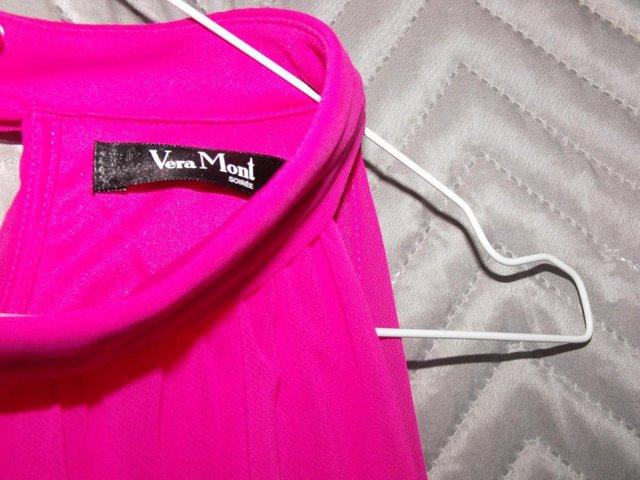 Preview of the first image of HOT PINK VERA MONT COCKTAIL CHIFFON DRESS SIZE 10 BRAND NEW.