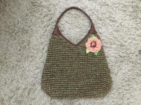 Image 2 of LARGE SUMMER/ BEACH BAG WITH ARTIFICIAL FLOWER
