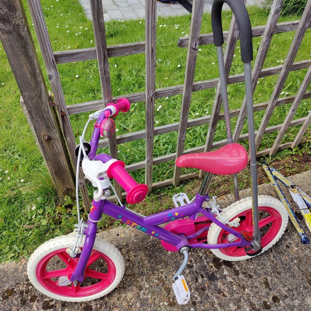 Preview of the first image of Kids bike for age 3-7 years old.