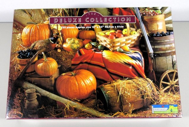 Preview of the first image of Chad Valley - 750 pieces Jigsaw Puzzle - Autumn Harvest.