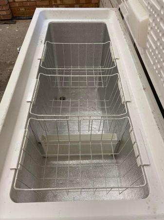 Image 3 of Hotpoint chest freezer in good condition
