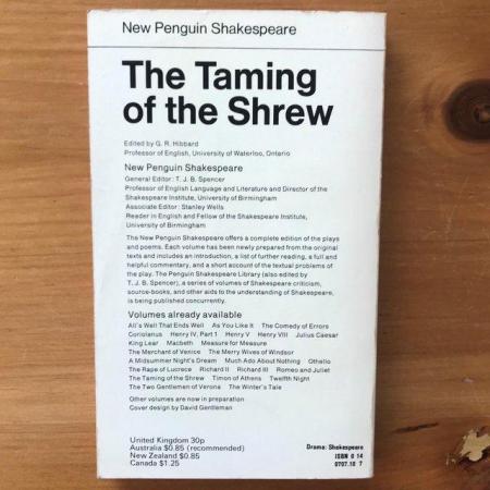 Image 3 of The Taming of the Shrew, Penguin Shakespeare paperback book.