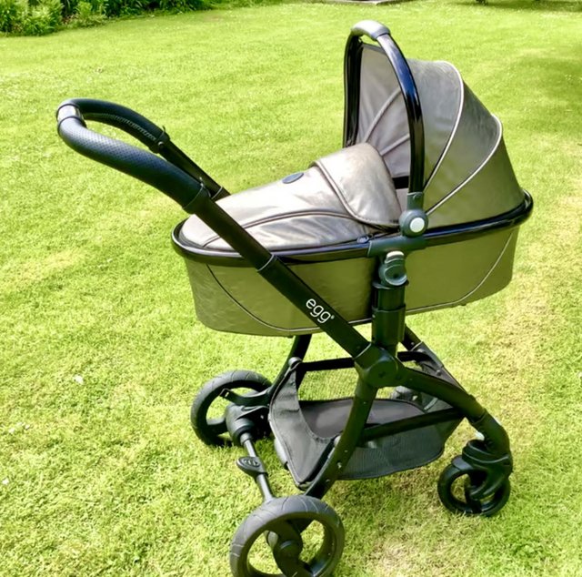 egg pram Second Hand Prams and Pushchairs Buy and Sell with zero fees Preloved