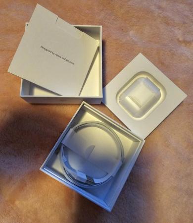 Image 2 of APPLE AirPods with Charging Case (2nd generation) - White
