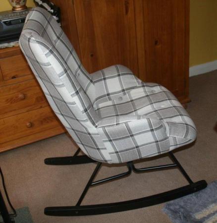 Image 3 of Fabric rocking chair Brown /cream check, brand new