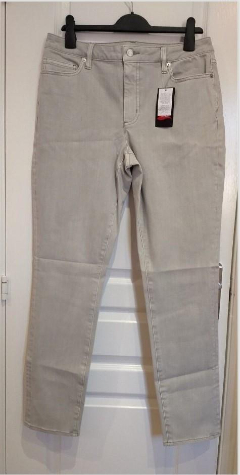 Preview of the first image of New Women's Lands End Trousers Jeans UK 14/16 L32" W34".