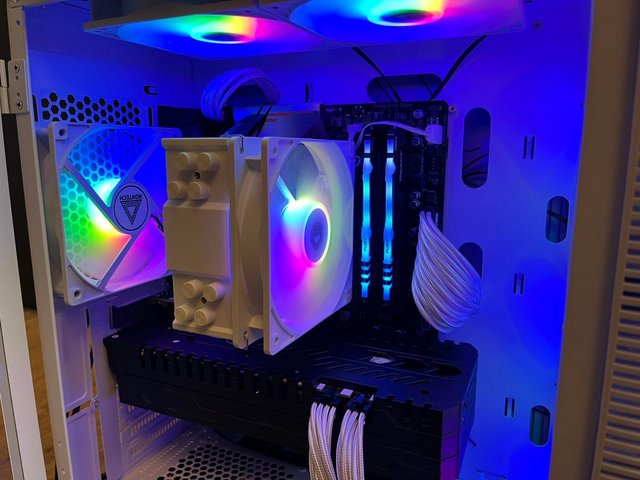 Preview of the first image of Custom High-Performance White Gaming PC Wi-Fi RX 5700XT.