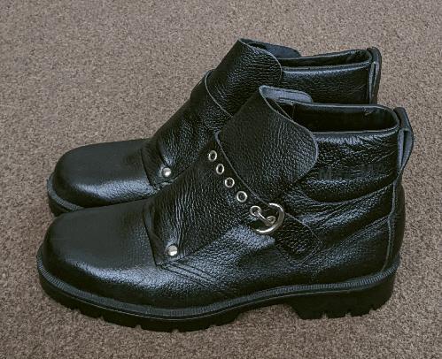 Preview of the first image of Arco Black Leather Welding Safety Work Boots - Size 10.