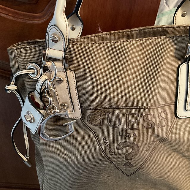Preview of the first image of GUESS Tote bag ?? canvas¿j.