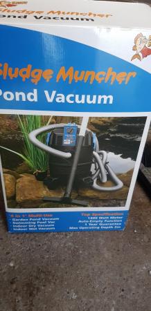 Image 1 of Pond vacuum Sludge monster