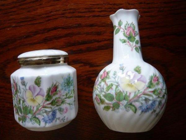 Image 1 of Ainsley china - Wild Tudor vase and lidded trinket box