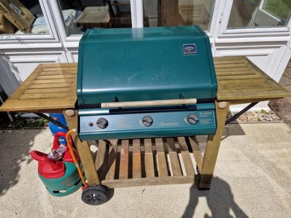 Image 1 of Winchester 3 Burner Hooded Gas BBQ