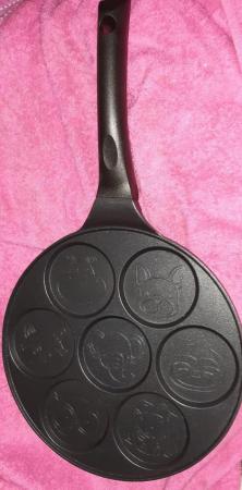 Image 1 of Stove top Pancake pan / waffle maker leaves animal faces
