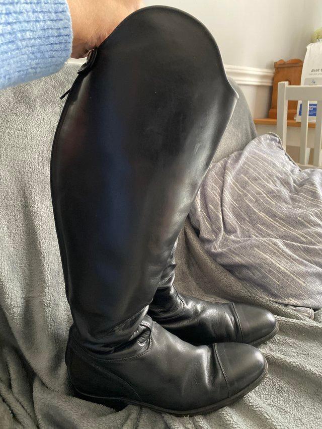 Preview of the first image of REDUCED Leather horse riding boots size 41 / reduced.