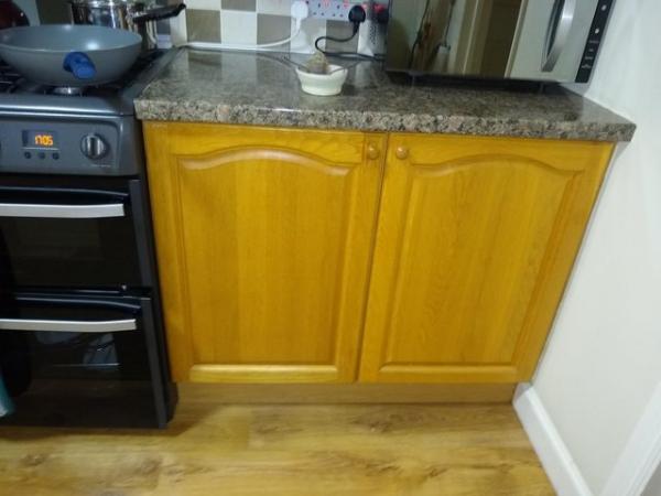 Image 2 of Kitchen cabinet doors light oak