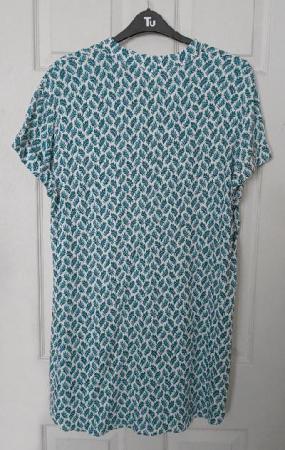 Image 2 of Ladies Blue/White Leaf Print Dress By H&M - Size 10   B13