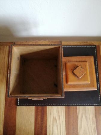 Image 2 of Wooden tea caddy with folding handle