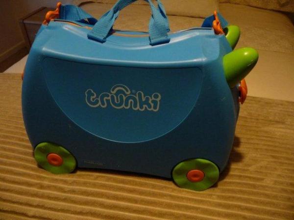 Image 2 of terence trunki childs ride on suitcase
