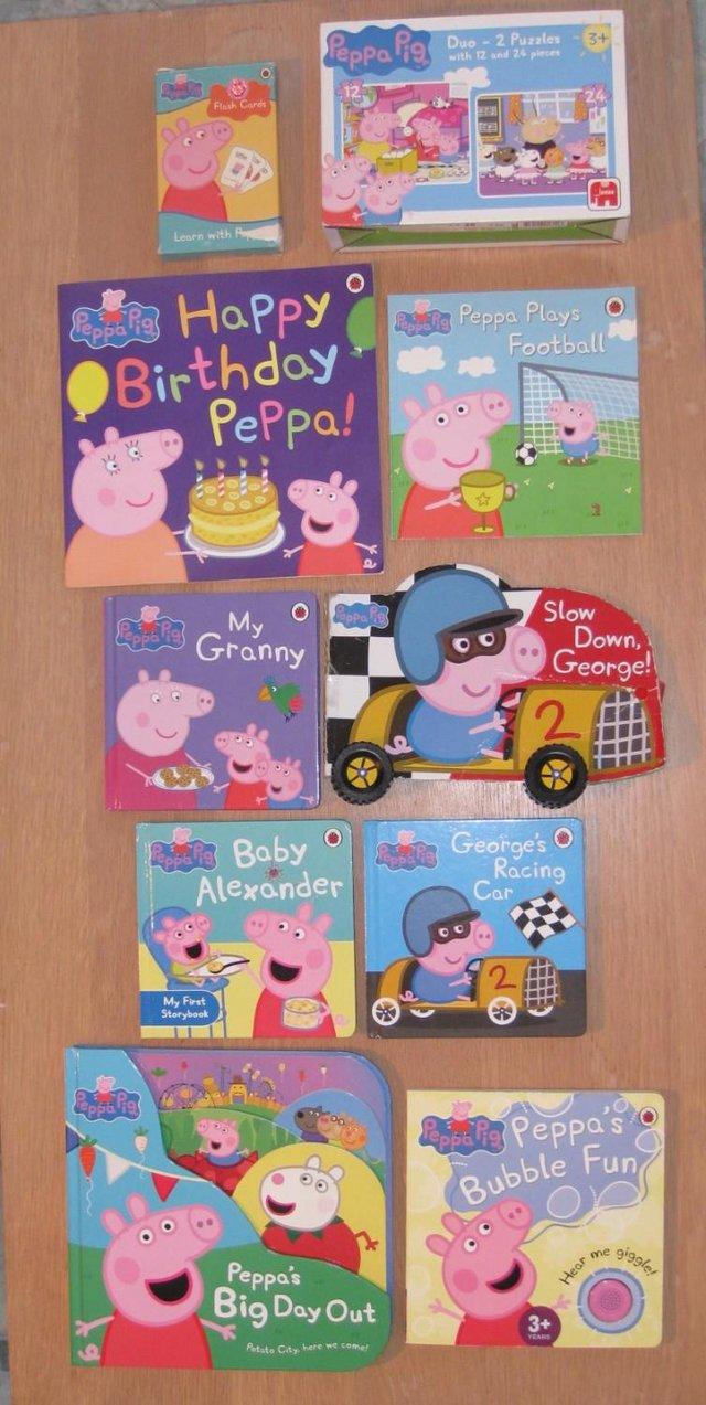 Preview of the first image of Peppa Pig 8 x Books, 2 x Jigsaws & Flash Cards..