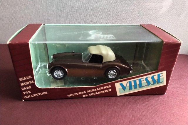 Preview of the first image of Vitesse 1:43 Austin Healey 3000 brown over bronze body.